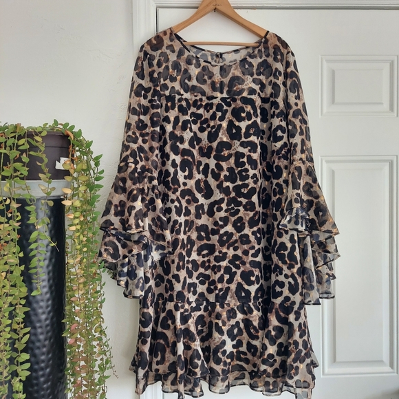 Eliza J Flowy Dress - Picture 1 of 10